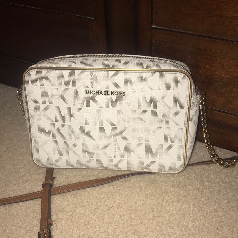 Michael Kors crossbody purse